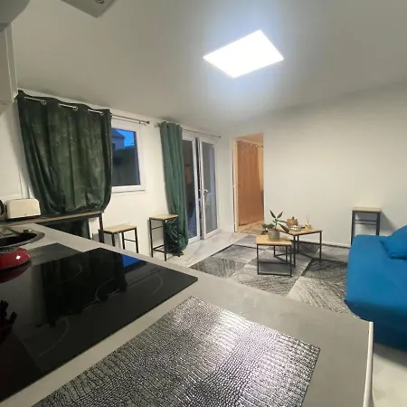 بيت للعطل La Maison Bleue أتيس مو