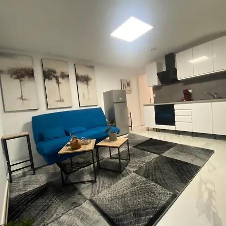 La Maison Bleue بيت للعطل *